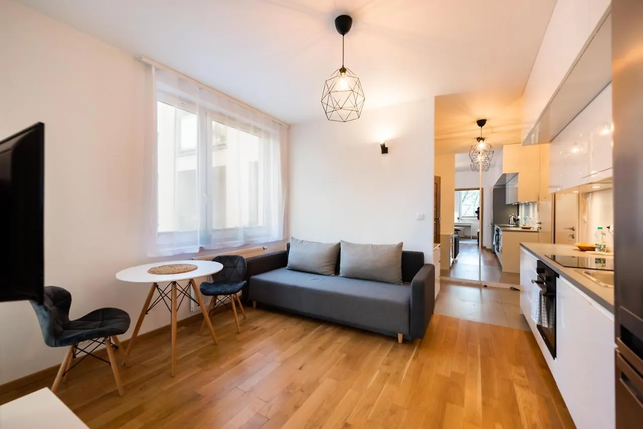Jaktorowska Comfy Apartment Warsaw Poland